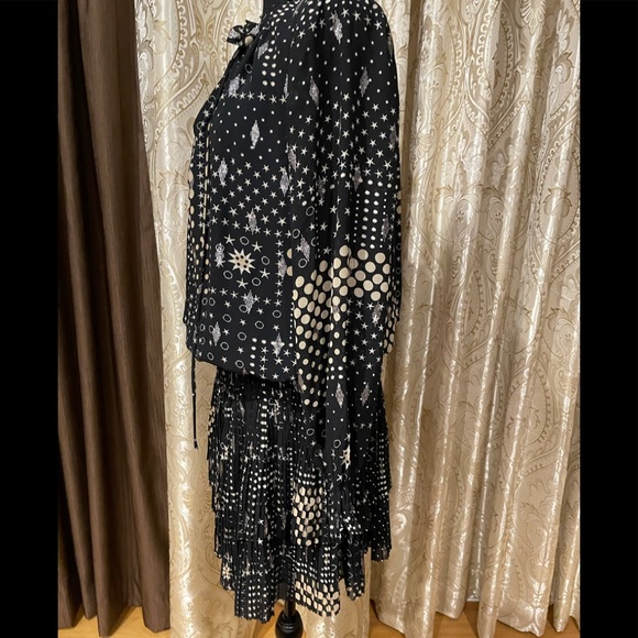 Dress - Picture 4 of 13